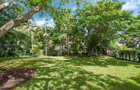 Townhome – Coral Gables, Florida, USA for $5,900,000