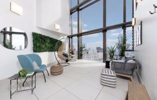 One-bedroom apartment on a high floor of a residence with a swimming pool, Waterloo, London, UK for £779,000