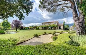 Villa – Saint-Saturnin-lès-Apt, Provence - Alpes - Cote d'Azur, France for 2,950,000 €