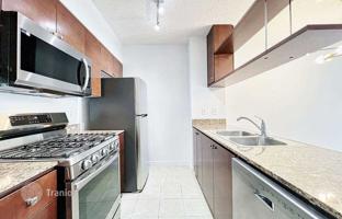 2-bedroom apartment in Old Toronto for C$920,000