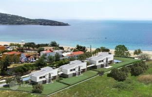 4-bedroom villa 299 m² in Toroni for 1,100,000 €