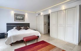 3-bedrooms apartment in Cannes, France. Price on request