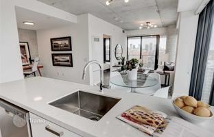 4-bedroom apartment in Ontario Street for C$930,000