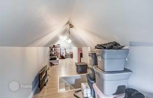 11-bedroom house in Etobicoke for C$2,484,000