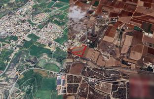 Land plot 16,402 m² in Larnaca for 1,250,000 €