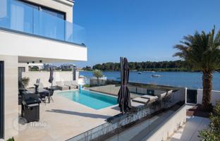 5-bedroom house 340 m² in Medulin. Price on request