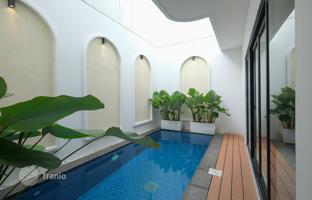 2-bedroom villa 205 m² in Pererenan for $189,000