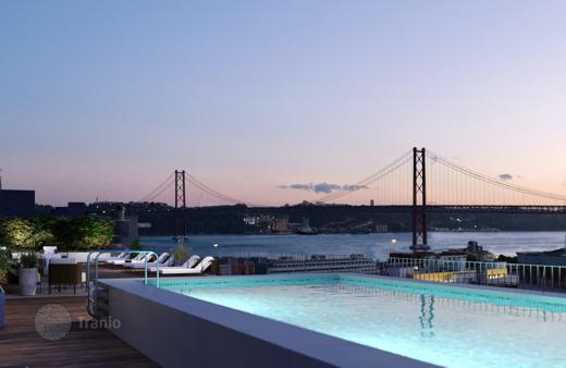 New apartment in a building with a swimming pool near the river in Lisbon, Portugal for 555,000 €