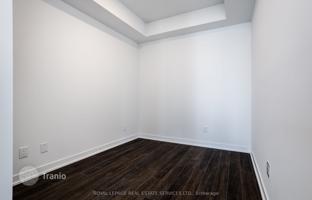 5-bedroom apartment in Lake Shore Boulevard West for C$1,030,000