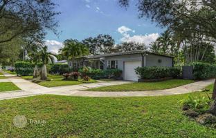 3-bedroom house 183 m² in Miami Shores for $1,200,000