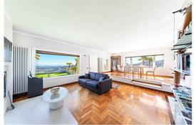 Beautiful villa with an independent guest apartment, swimming pool, sauna, gym and stunning views of the Garda Lake, Salo, Italy for 1,300,000 €