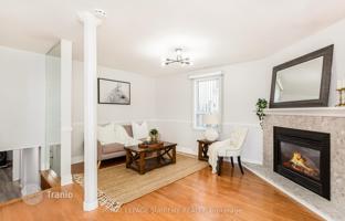 9-bedroom house in Etobicoke for C$1,810,000