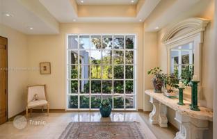 5-bedroom house 632 m² in Coral Gables for $5,500,000