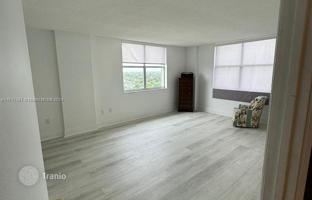 2-bedroom apartments in condo 144 m² in Miami for $380,000