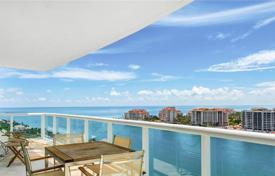 Elite apartment with ocean views in a residence on the first line of the beach, Miami Beach, Florida, USA for $4,297,000