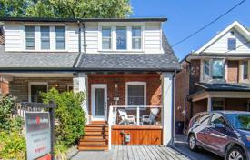 Terraced house – Old Toronto, Toronto, Ontario,  Canada for 752,000 €