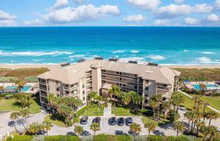 2-bedroom apartments in condo 133 m² in Stuart for $768,000