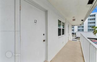 1-bedroom apartments in condo 59 m² in Lauderdale-by-the-Sea for $299,000