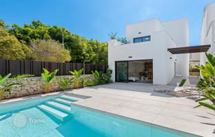 3-bedroom villa 264 m² in Pilar de la Horadada for 560,000 €