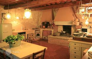 3-bedroom villa 150 m² in Livorno for 990,000 €