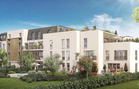 Apartment – Larçay, Centre-Val de Loire, France for From 185,000 €
