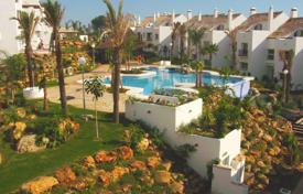 Terraced house – Marbella, Andalusia, Spain for 900,000 €