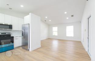 4-bedroom house 142 m² in Miami for $500,000