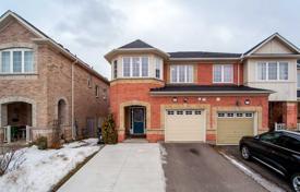 Terraced house – Scarborough, Toronto, Ontario,  Canada for C$1,141,000
