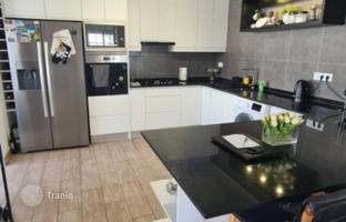 6-bedroom villa 289 m² in Orihuela Costa for 425,000 €