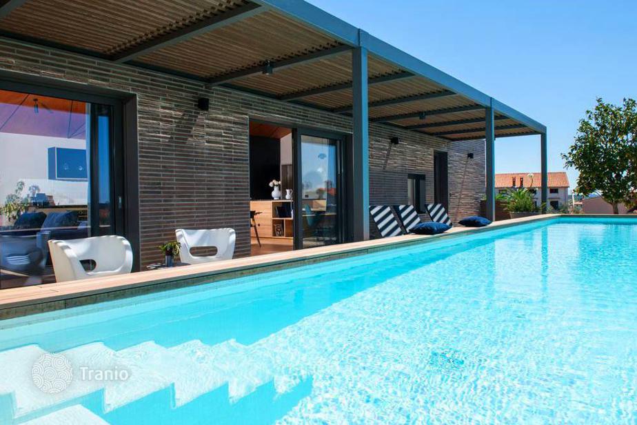 Villa for sale in Fažana, Croatia — listing 1942020