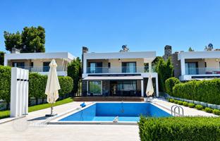 3-bedroom villa 180 m² in Pefkochori for 790,000 €