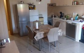 ISTRIA, BANJOLE — Apartment with a spacious terrace, greenery and complete peace for 208,000 €
