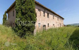10-bedroom villa 1,900 m² in Siena for 740,000 €