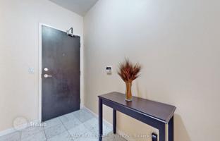 5-bedroom apartment in Yonge Street for C$931,000