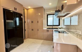 5-bedroom villa 300 m² in Pattaya for $385,000