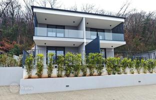 2-bedroom apartment 68 m² in Omišalj for 280,000 €