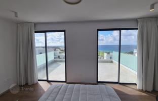 3-bedroom cottage 198 m² in Chloraka for 760,000 €
