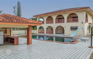 6-bedroom villa 937 m² in Miami for $2,499,000