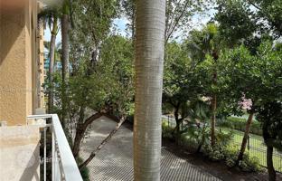 2-bedroom apartments in condo 108 m² in Aventura for $525,000