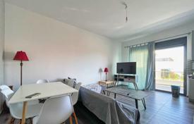 Large furnished apartment just 50 m from the sea, Xylokastro, Peloponnese, Greece for 250,000 €