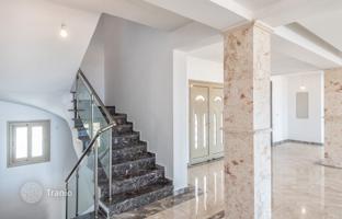 7-bedroom cottage 762 m² in Sea Caves for 4,450,000 €