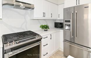 8-bedroom townhouse in Scarborough for C$1,139,000