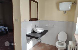 4-bedroom villa 325 m² in San Casciano dei Bagni for 1,150,000 €