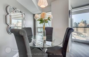 5-bedroom apartment in Yonge Street for C$1,245,000