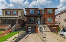 Terraced house – York, Toronto, Ontario,  Canada for C$1,149,000