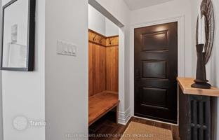 10-bedroom house in Old Toronto for C$1,659,000