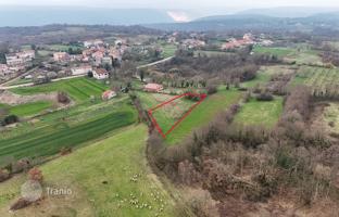 Land plot 1,186 m² in Barban for 125,000 €