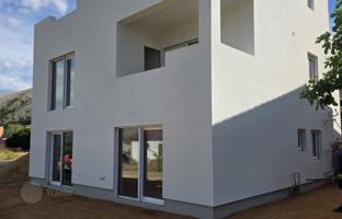 2-bedroom apartment 127 m² in Pag for 450,000 €