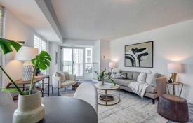 Apartment – Lake Shore Boulevard West, Etobicoke, Toronto,  Ontario,   Canada for C$782,000