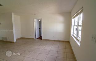 3-bedroom house 206 m² in West End for $685,000